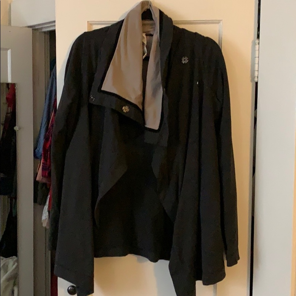Lululemon sweater